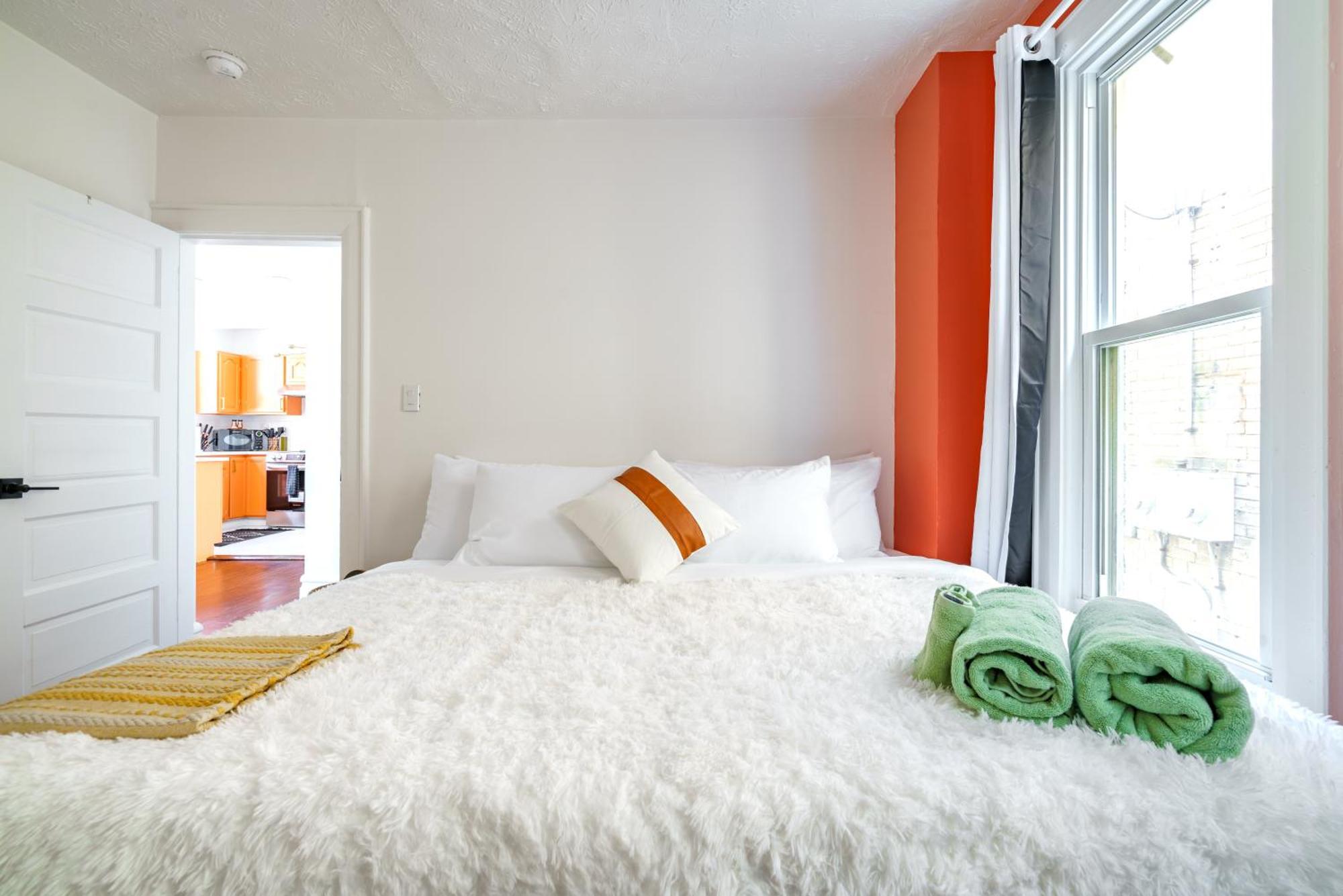 Prime Location Rated Clean Parking Free Ferienhaus