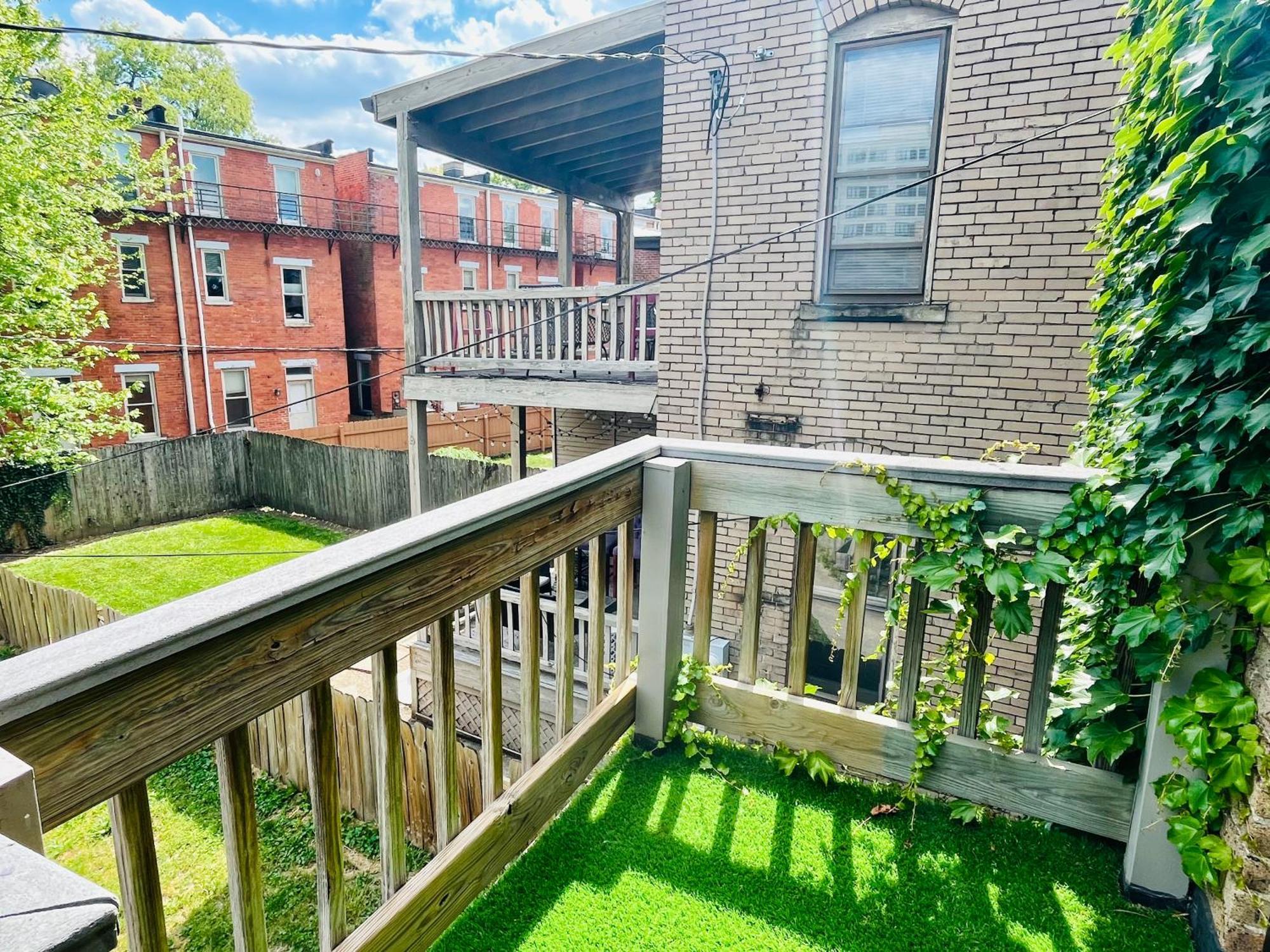 Prime Location Rated Clean Parking Free *